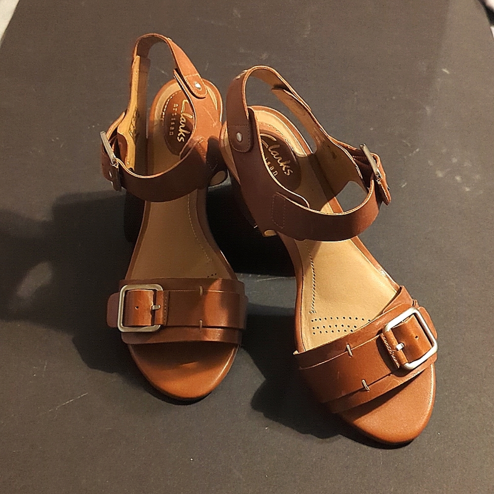 Clarks strappy heeled sandals, size 7